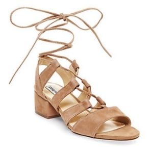 Steve Madden Kitty Ghillie Sandal
